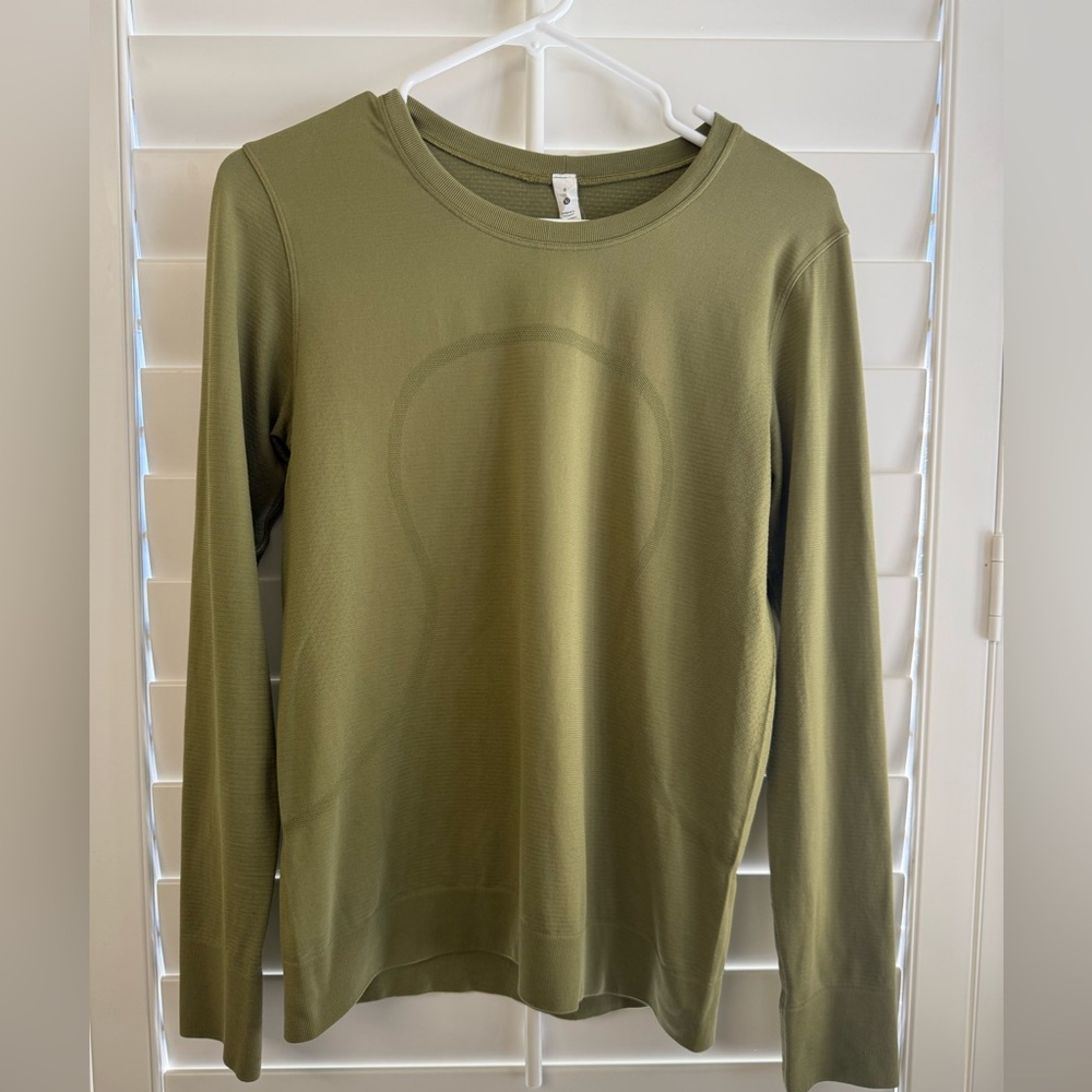 Lululemon Swiftly Long Sleeve - Size 6